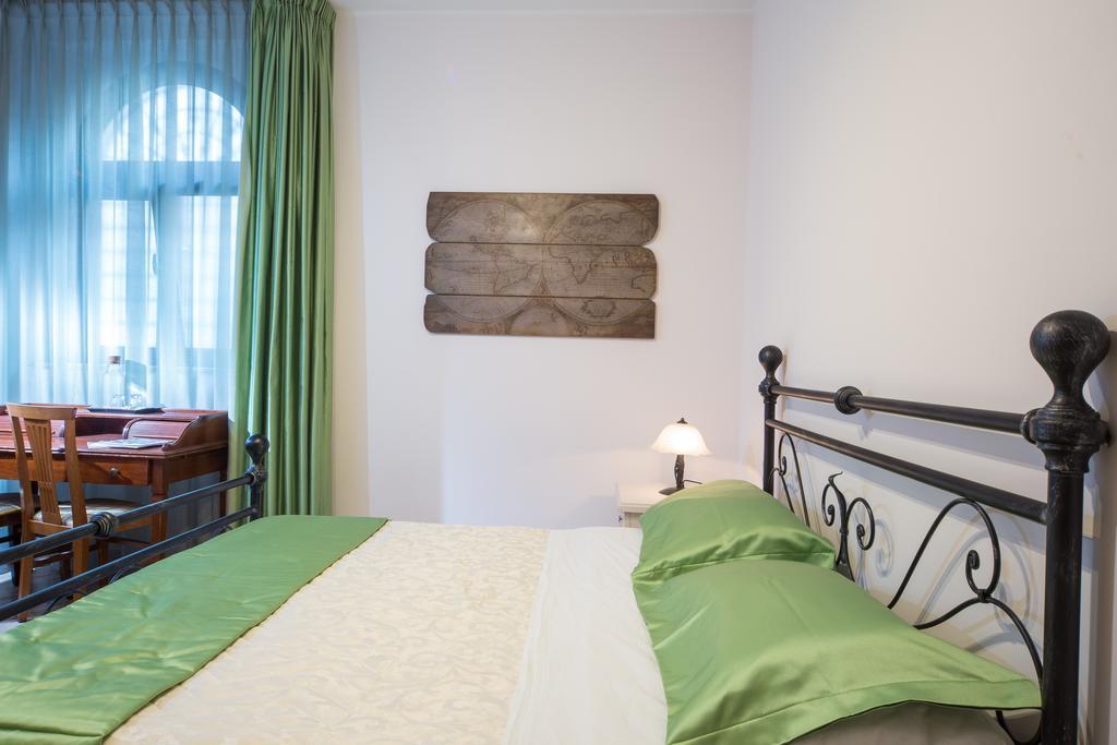 B&B Casa Cavour Сан-Бенедетто-дель-Тронто Экстерьер фото