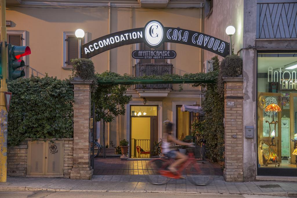 B&B Casa Cavour Сан-Бенедетто-дель-Тронто Экстерьер фото