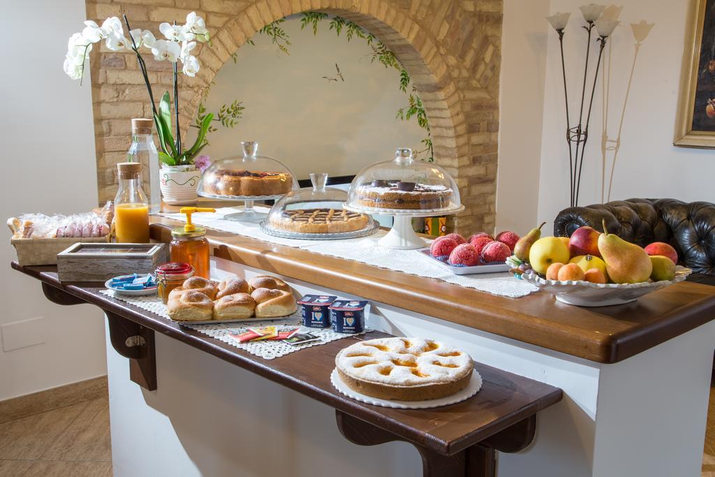 B&B Casa Cavour Сан-Бенедетто-дель-Тронто Экстерьер фото