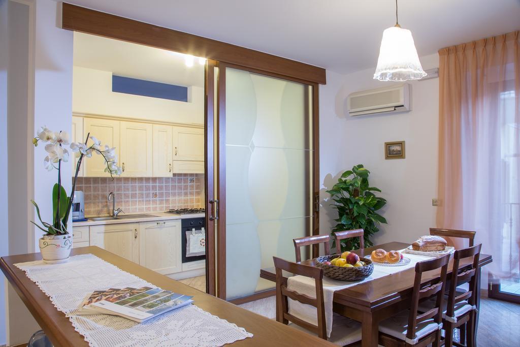 B&B Casa Cavour Сан-Бенедетто-дель-Тронто Экстерьер фото