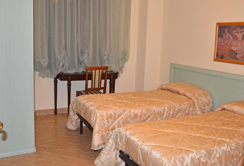 B&B Casa Cavour Сан-Бенедетто-дель-Тронто Номер фото